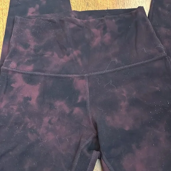 Lululemon 28” High-Rise Align Legging - Picture 6 of 6